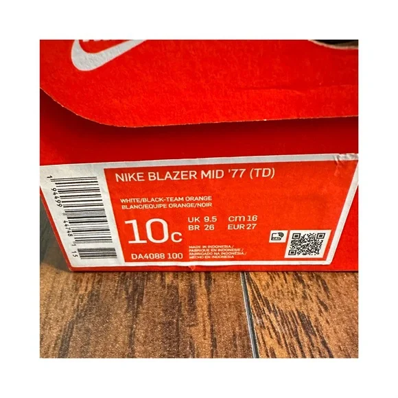 Brand New Toddler Nike Blazers Mid 77’s - Picture 6 of 6